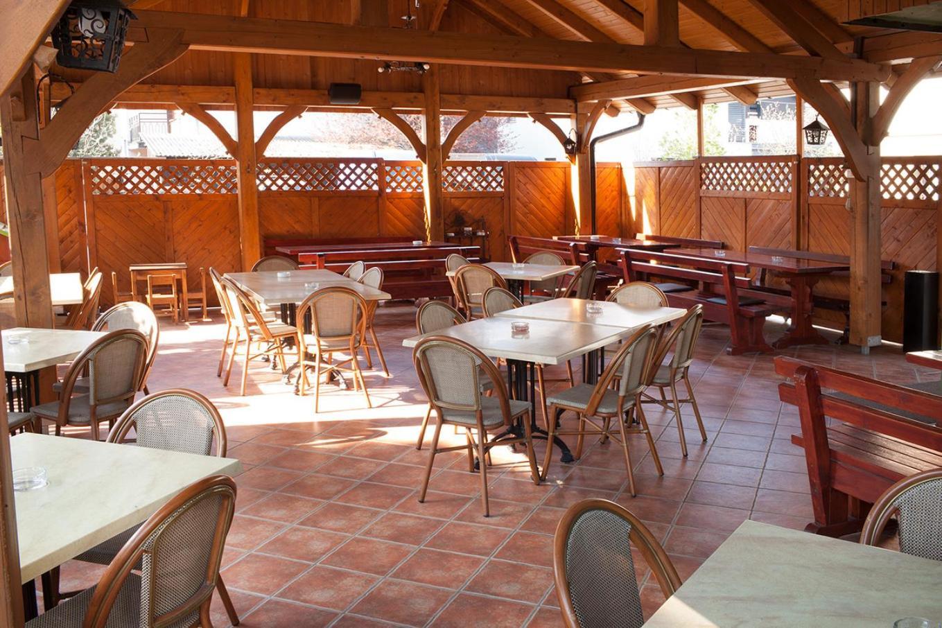 Guesthouse Tursic Vrhnika Bagian luar foto
