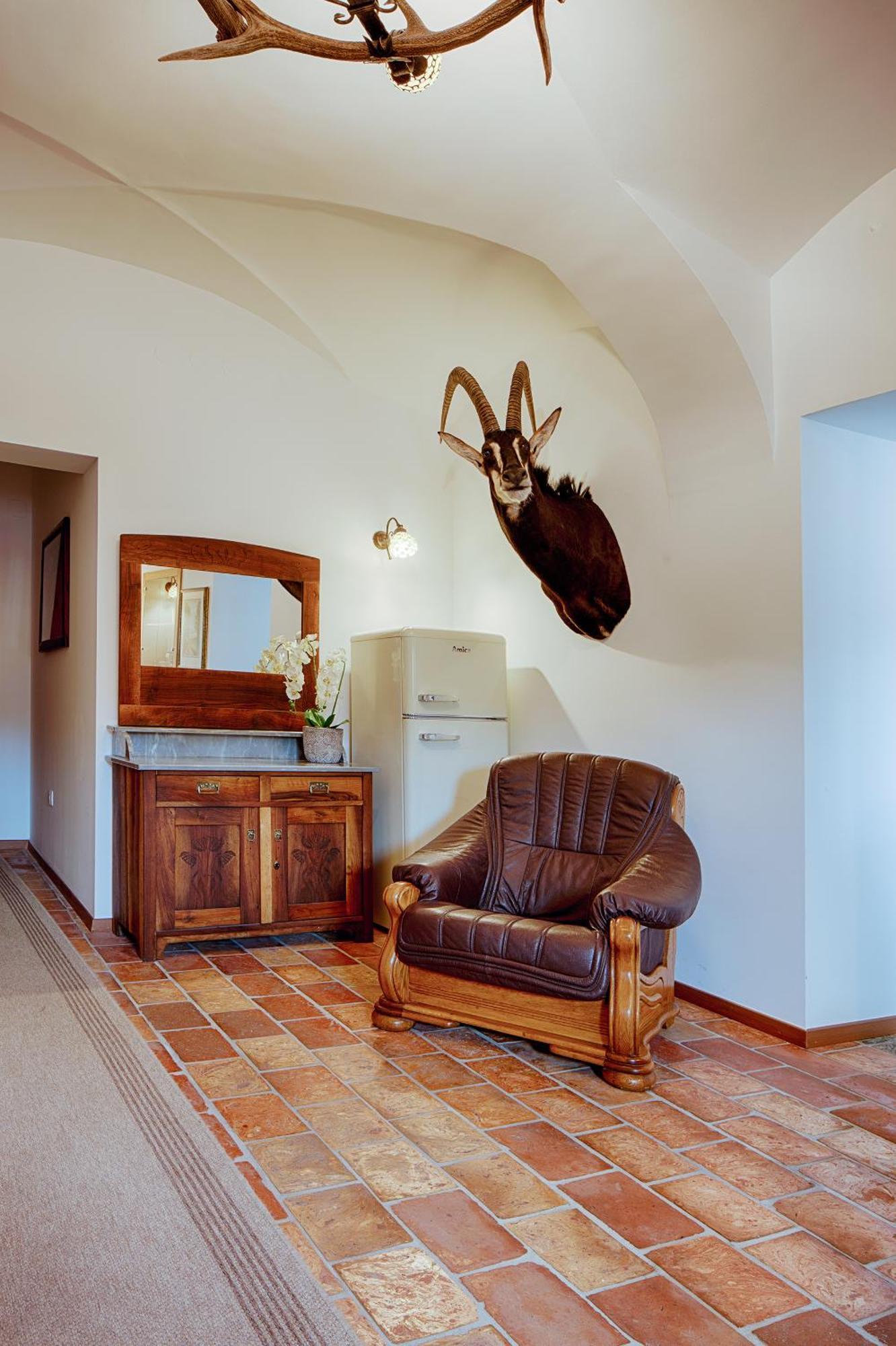 Guesthouse Tursic Vrhnika Bagian luar foto