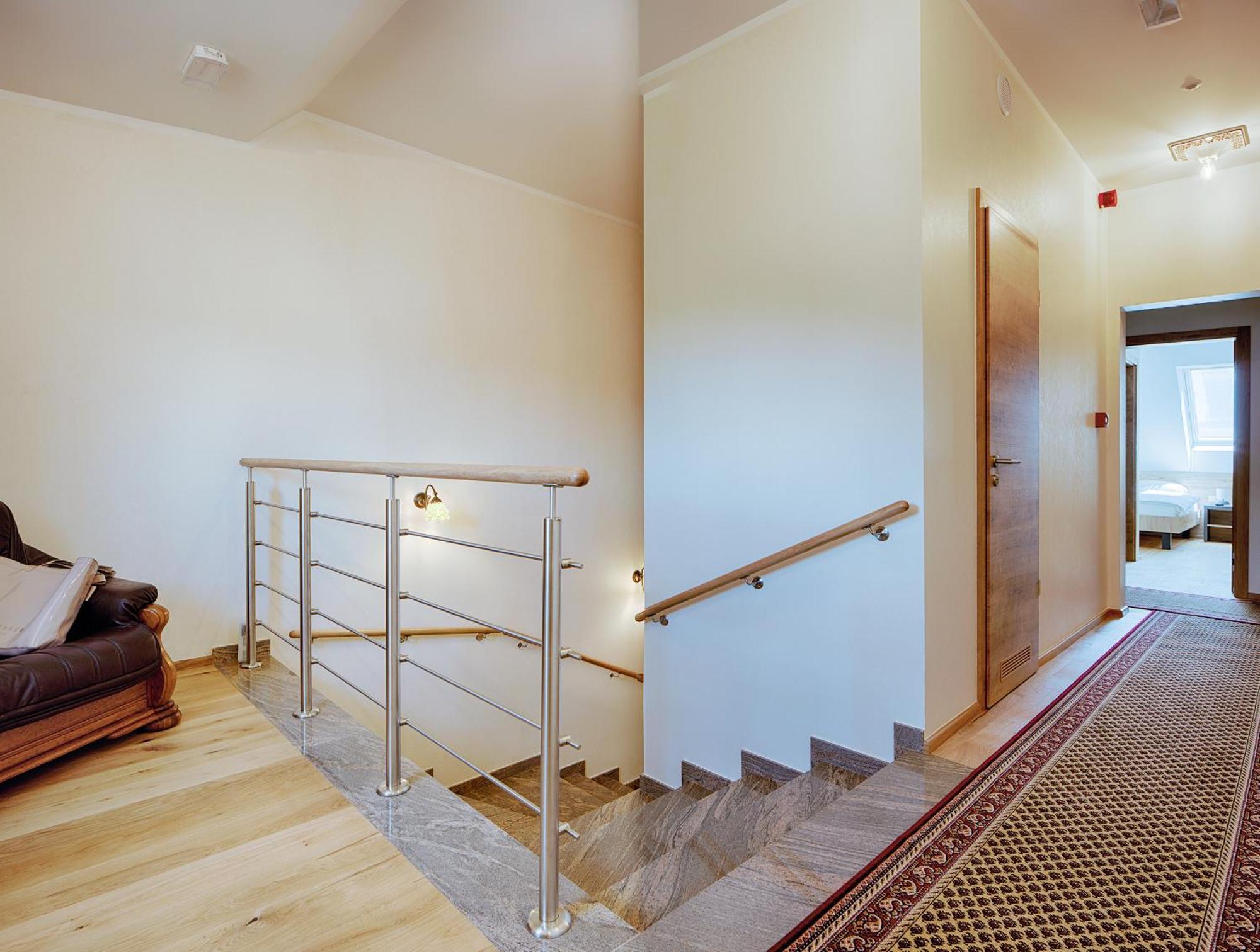 Guesthouse Tursic Vrhnika Bagian luar foto