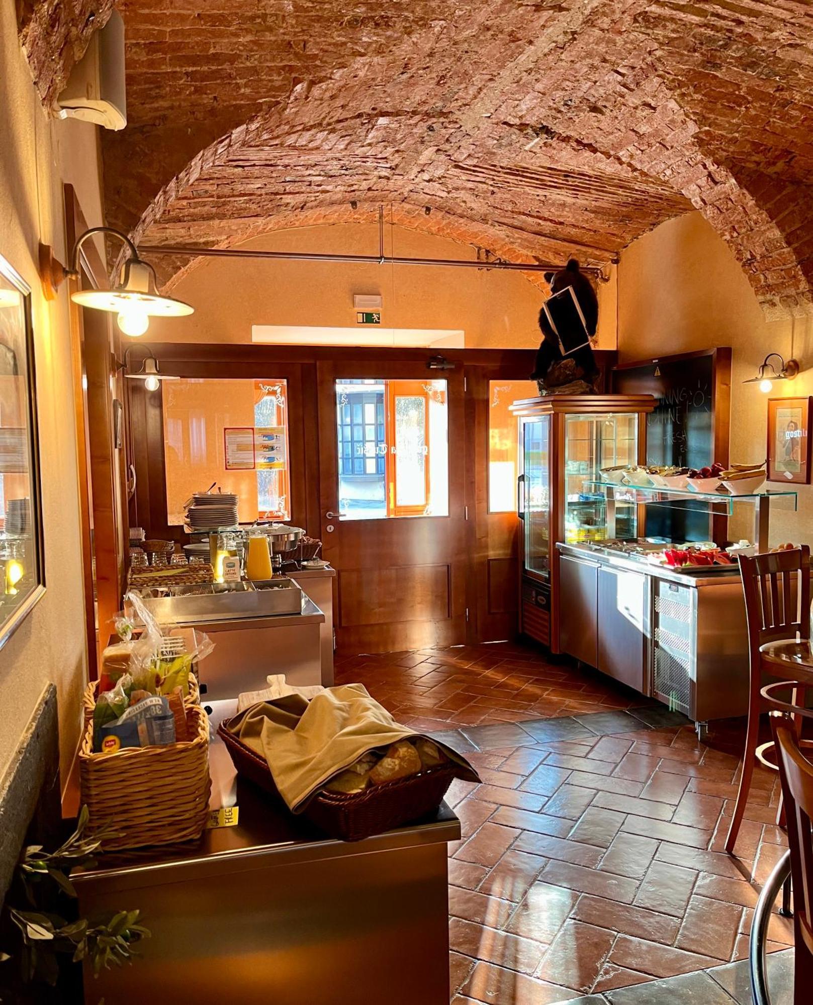 Guesthouse Tursic Vrhnika Bagian luar foto